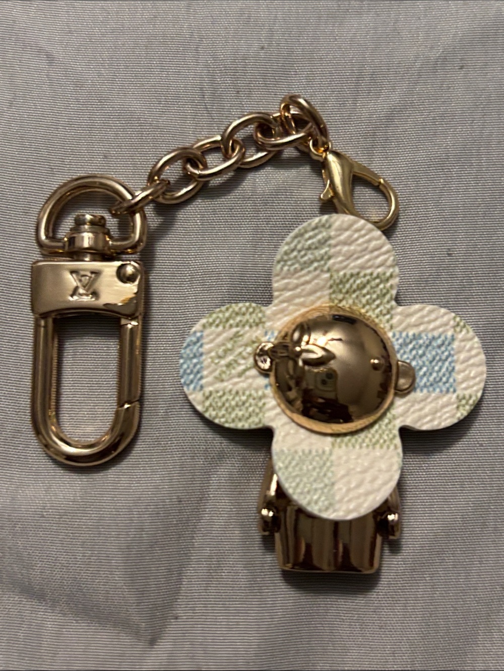 Louis Vuitton White Green Blue Damier Fleur Key Holder with Gold Hardware
